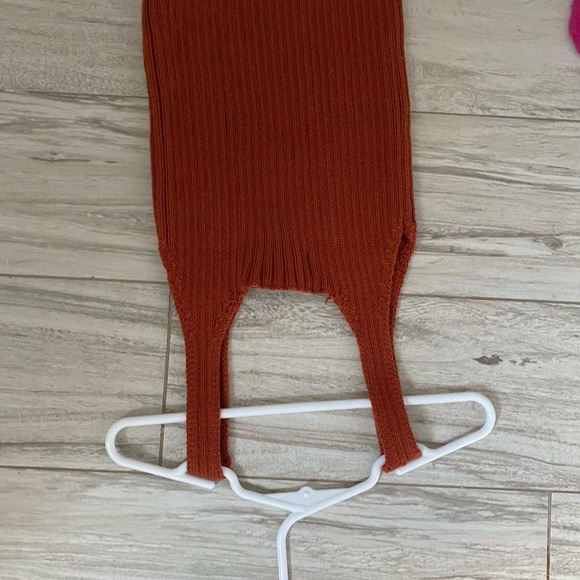 Cropped tank top - Picture 2 of 2